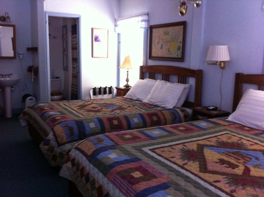 Portola Pullman House Inn חדר תמונה